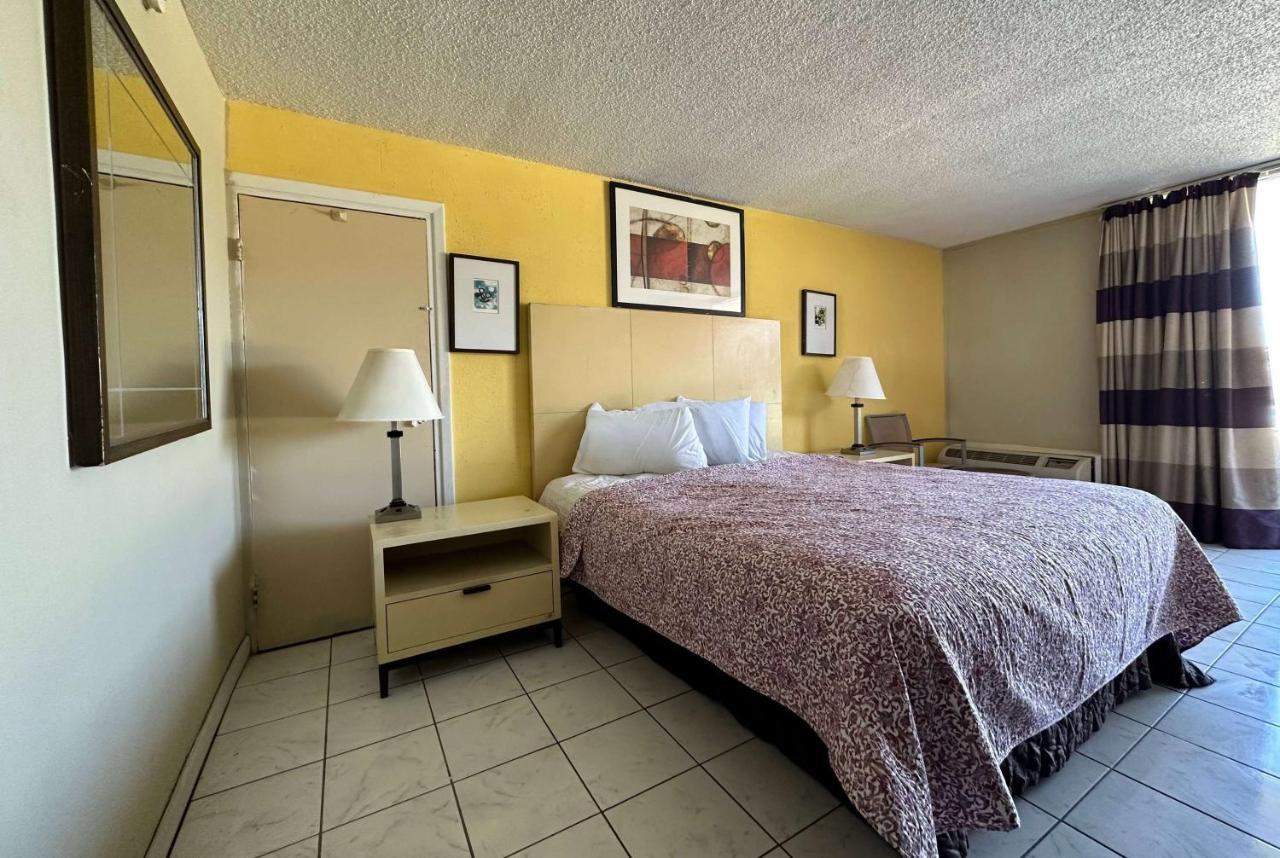 Travelodge By Wyndham Lumberton Esterno foto