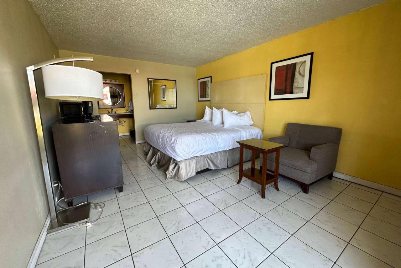 Travelodge By Wyndham Lumberton Esterno foto