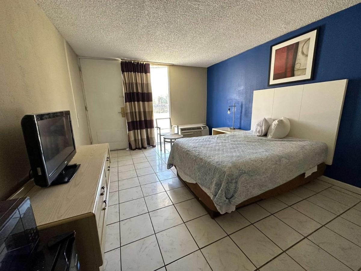 Travelodge By Wyndham Lumberton Esterno foto